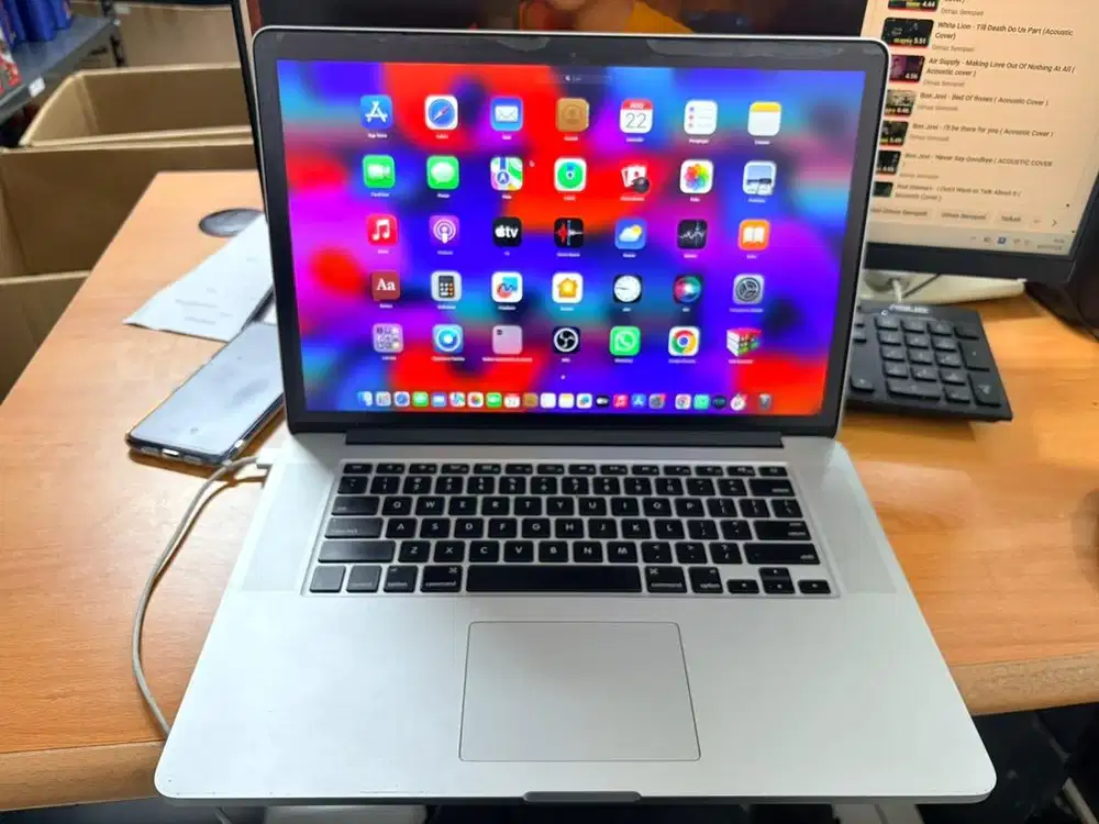 Macbook pro 2015 16/512 15inch