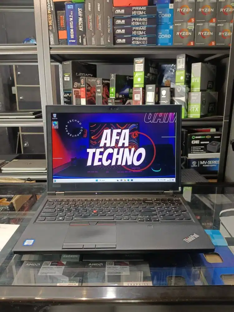 LENOVO THINKPAD P52 I7 8850H 16GB RAM 256GB SSD FHD QUADRO P1000