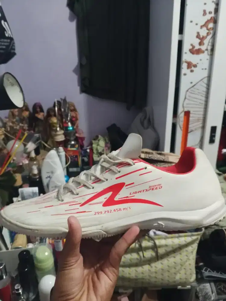 sepatu futsal specs reborn