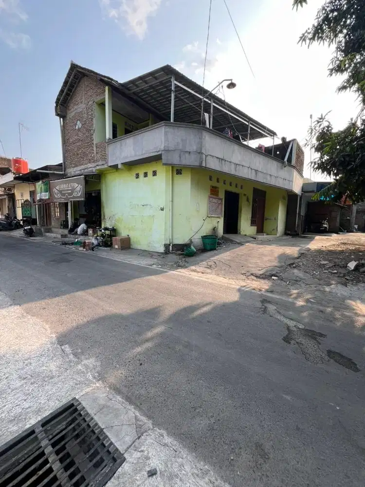Kost uns surakarta