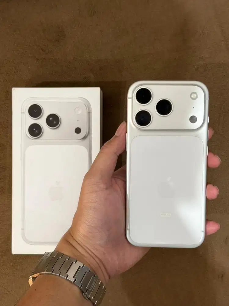 Iphone 17 Pro 256gb IBOX BH 100% (Garansi ON Baru 1 Minggu)