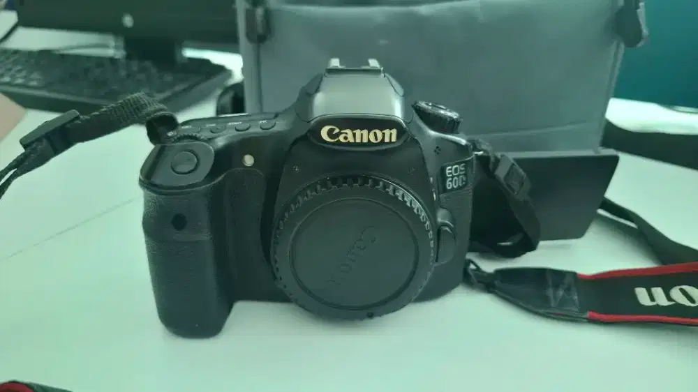 DSLR Canon 60D!