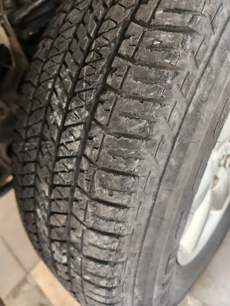 Ban Bridgestone ht