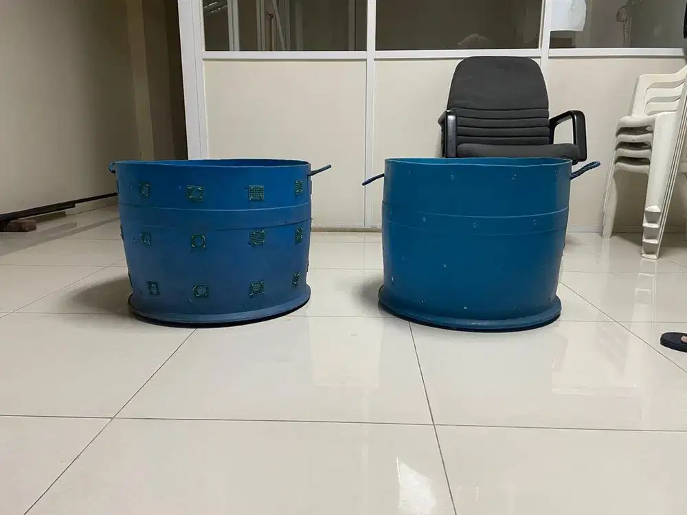 EMBER PLASTIK UNTUK SAMPAH