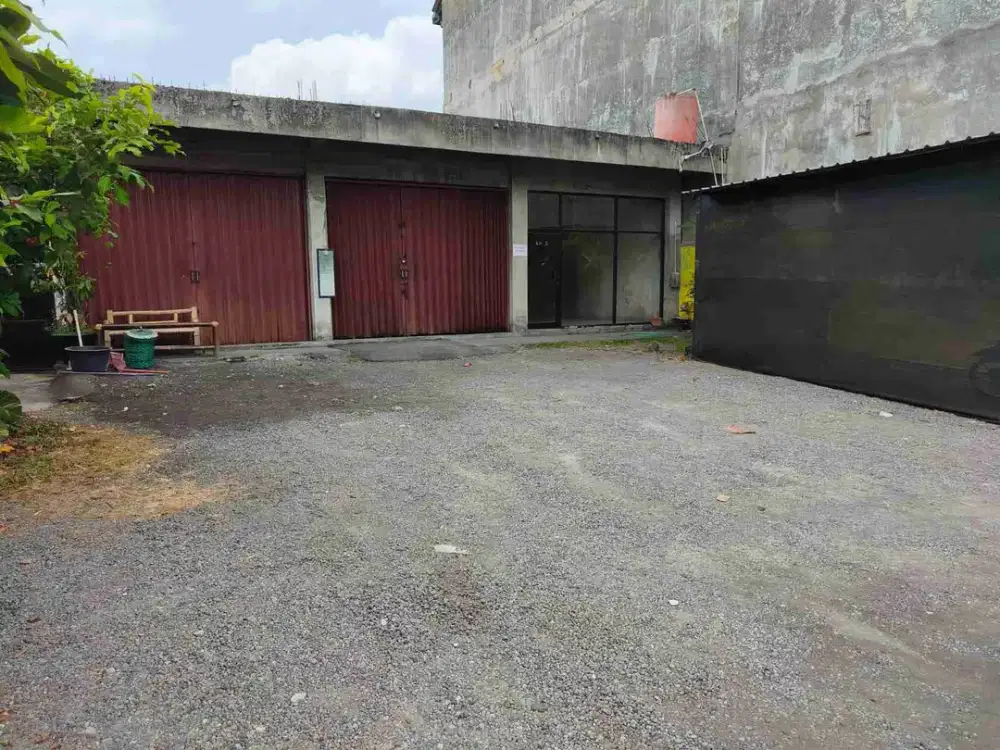 disewakan ruko 1 lantai lokasi strategis cocok untuk semua jenis usaha didekat terminal Jombor dan jogja City mall