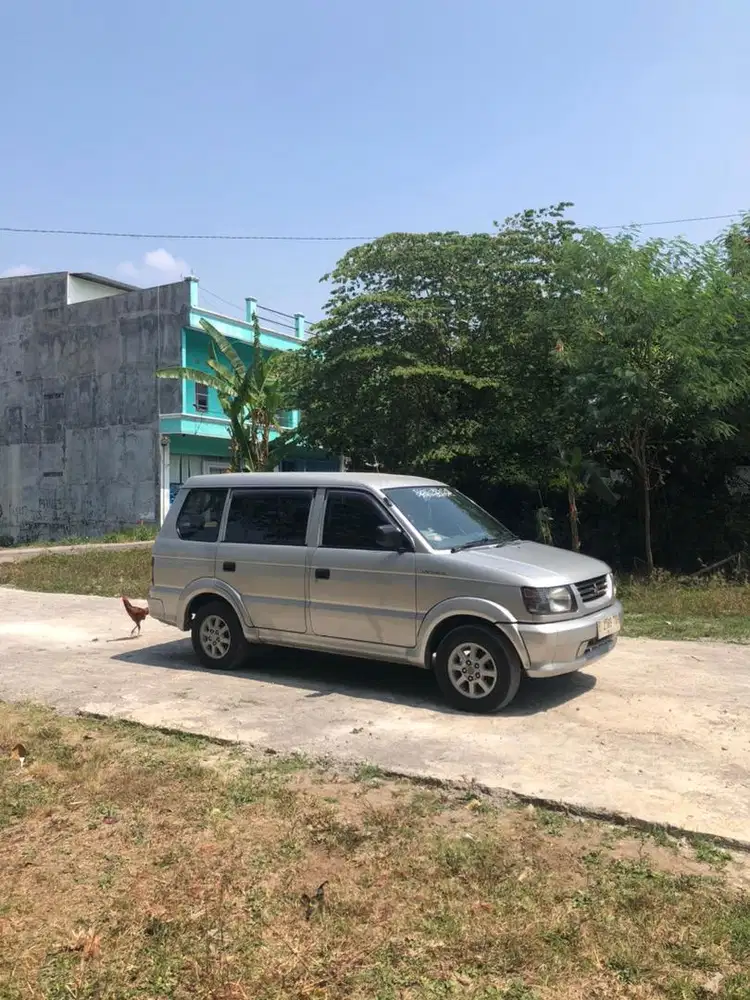 Mitsubishi kuda GLS 2.5 DISEL 2000