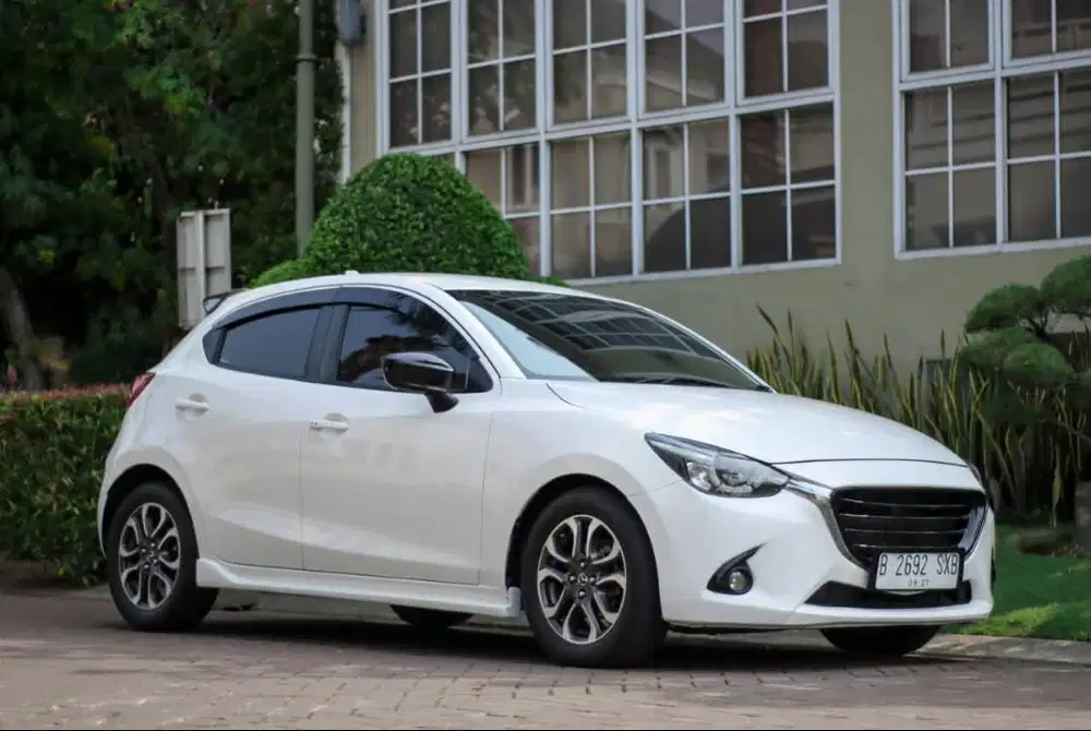 MAZDA 2 1.5 R SKYAKTIV AT 2015