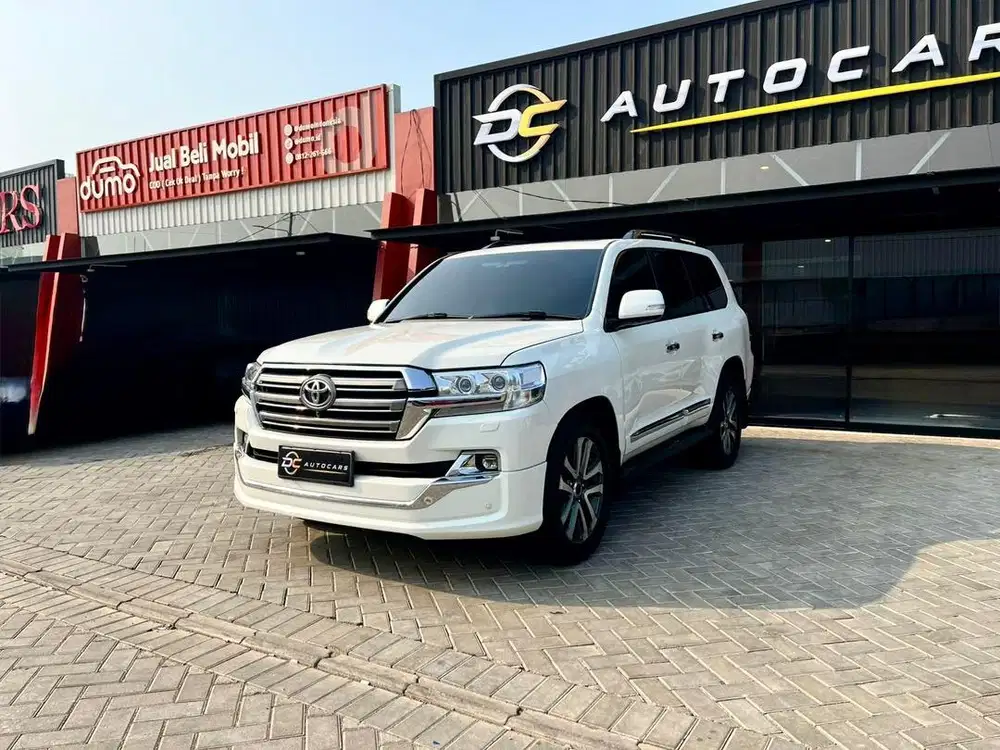 Toyota Land Cruiser 200 VXR