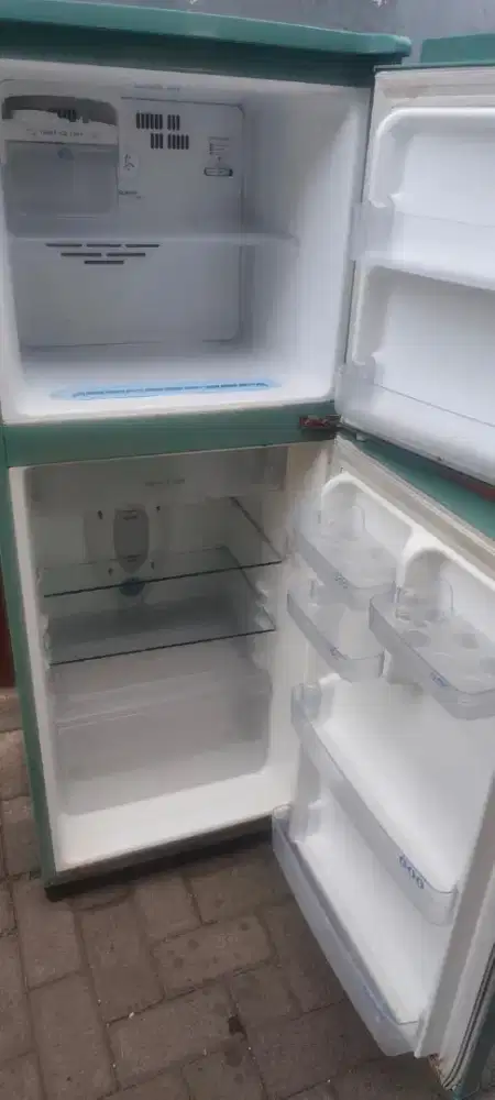 Kulkas 2pintu normal