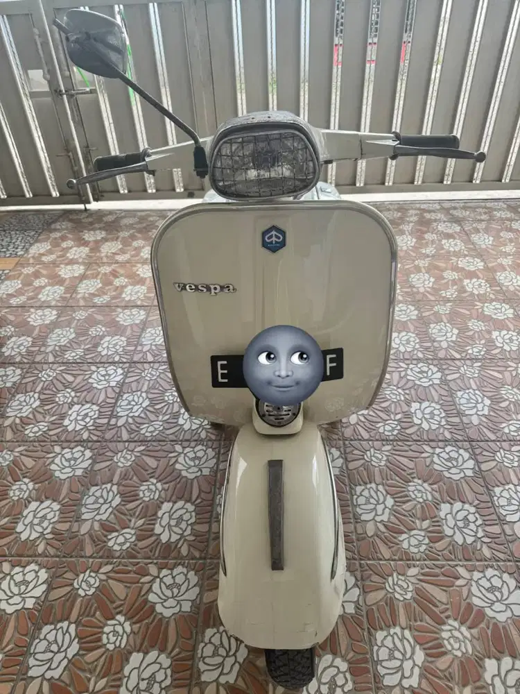 Di lepas Vespa sprint v tahun 1977