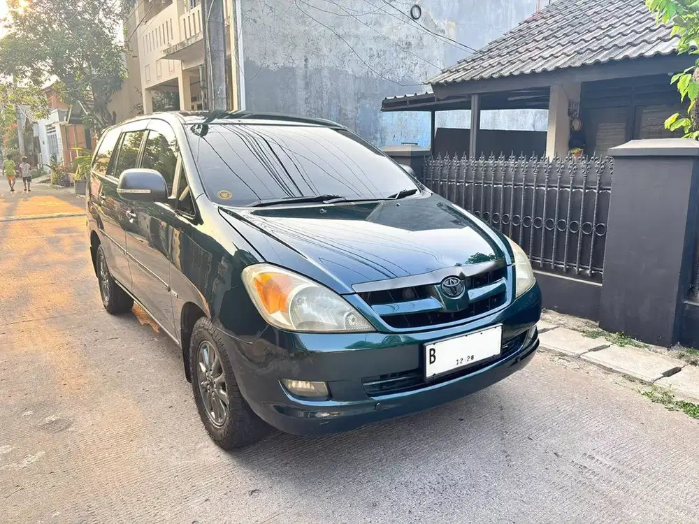 Toyota Kijang Innova 2004