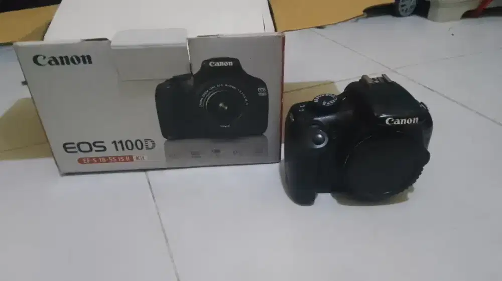Kamera Canon EOS 1100 D