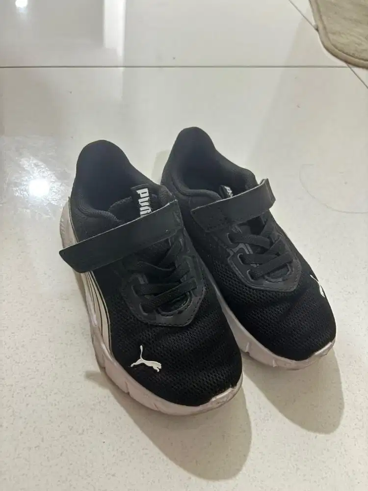 Sepatu Anak Puma