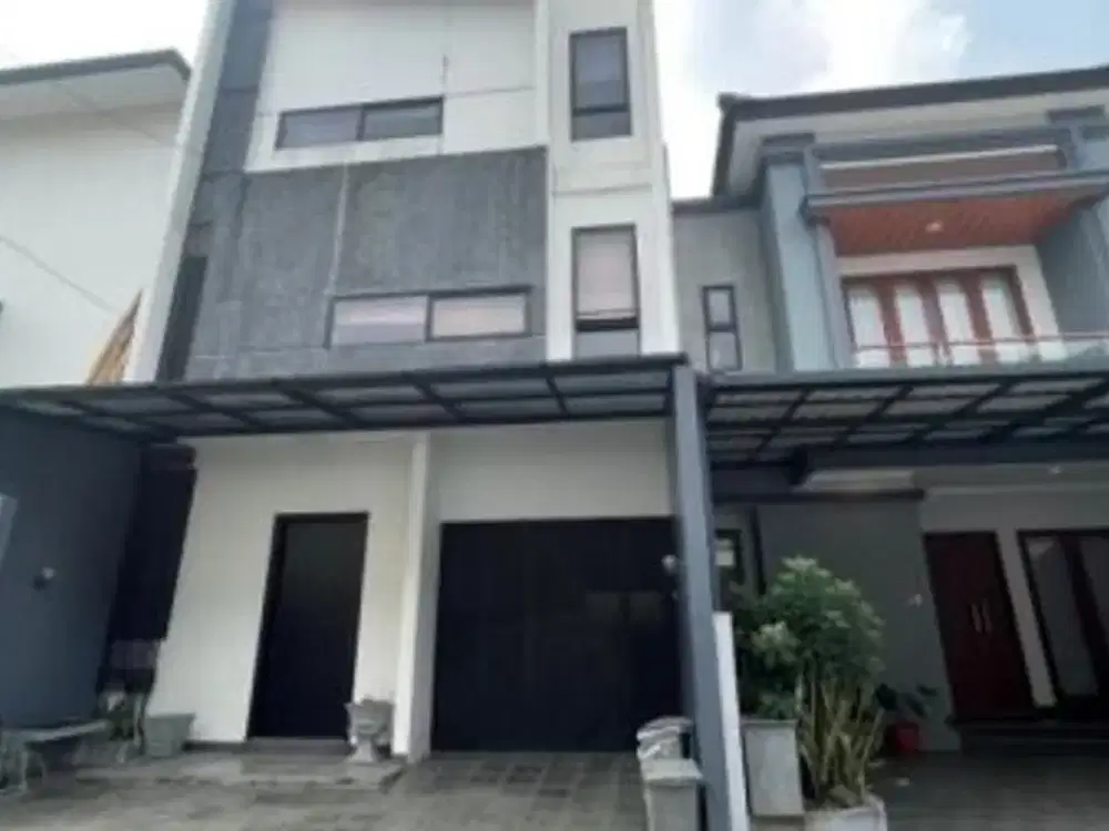 Dijual Rumah 2 Lantai Bagus di Cilandak Jakarta Selatan