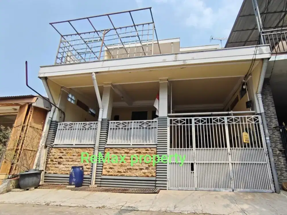 Rumah 2 Lantai SHM di Harapan Indah 1 Jl. Kenanga Indah, Harga 1,35 Miliar