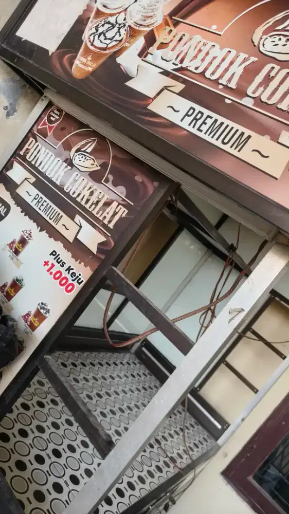 Jual aja nih gerobak bekas usaha es pondok coklat