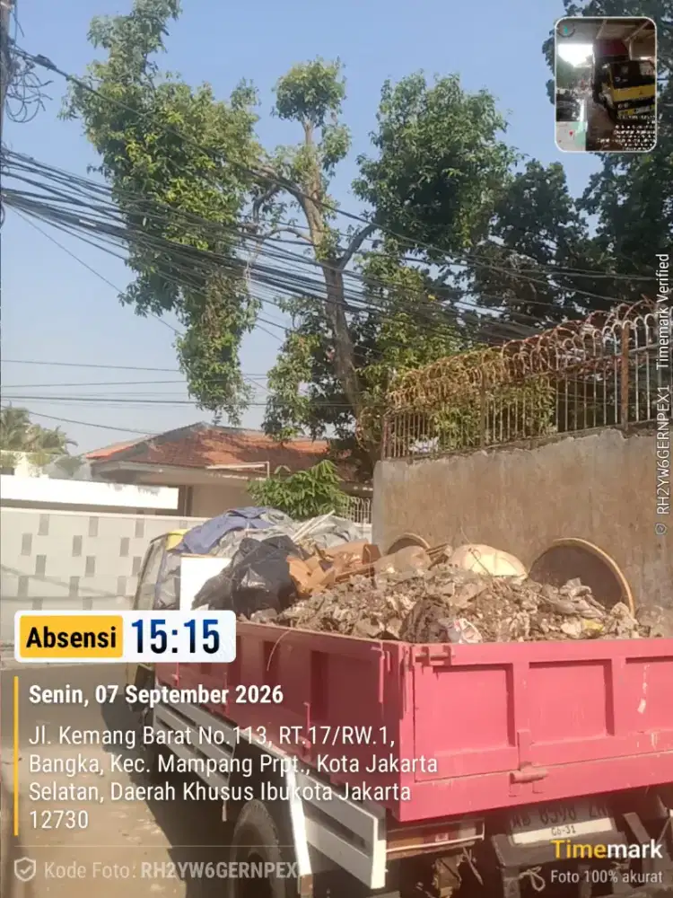 Jasa buang puing dan angkutan sampah