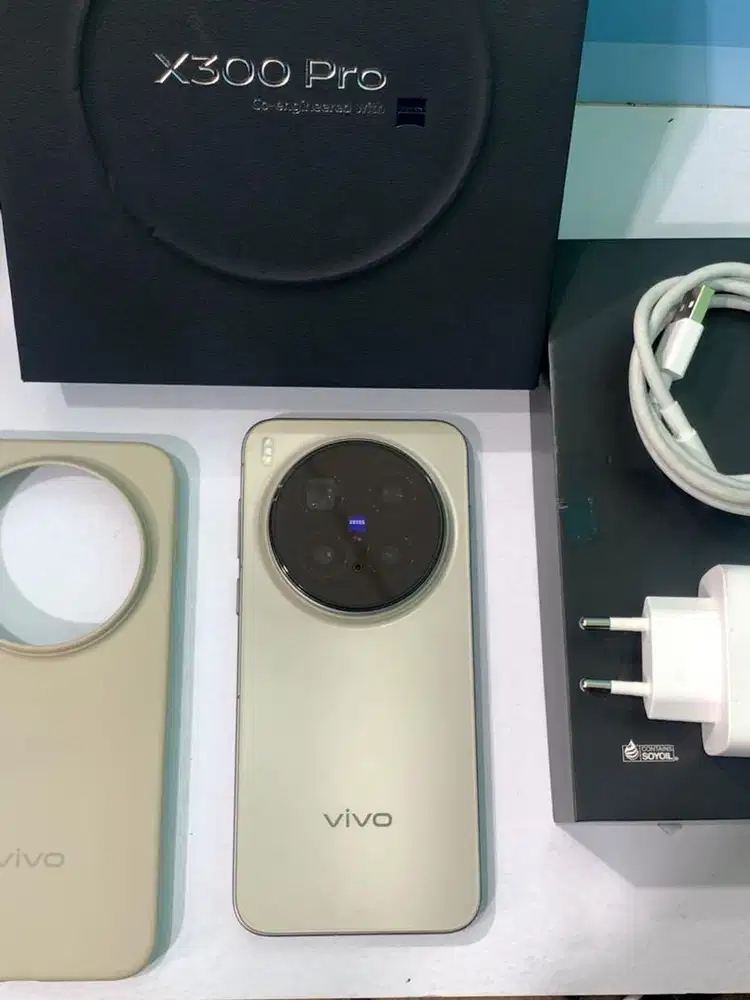 Vivo x300 pro 12/512 fullset like new garansi on
