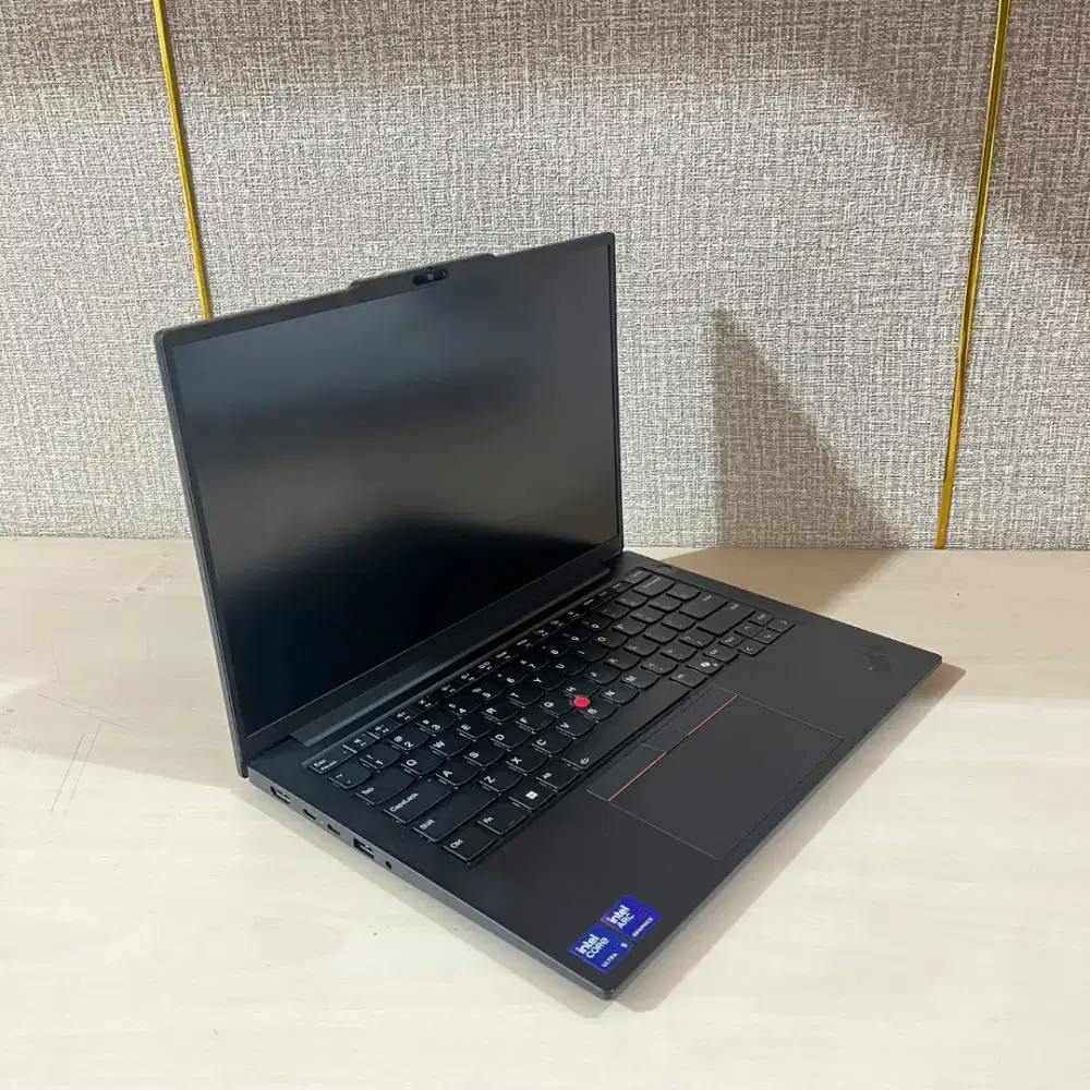 LAPTOP LENOVO THINKPAD E14 GEN7 SLIM CORE ULTRA 5 RAM 8GB