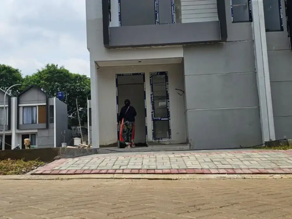 RUMAH DIJUAL di THE SPRING BREEZE SERPONG JAYA