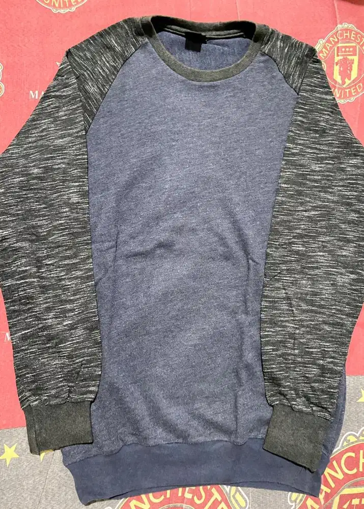 Kaos semi Sweater H&M Biru Dongker