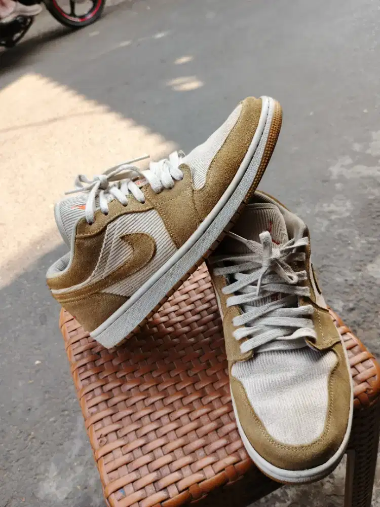 Kual sepatu air Jordan 1 low size 44/43 bisa kirim bayar cod d tempat