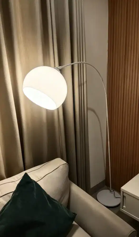 Lampu Lantai Melengkung / Arc Floor Lamp Minimalis Kodern -  Preloved