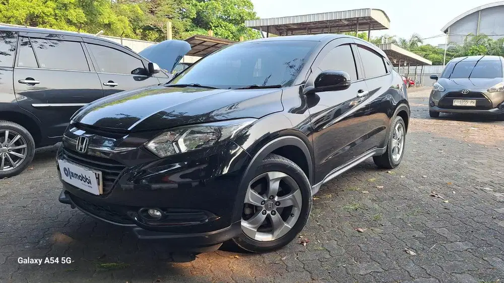 DP RENDAH - Honda HR-V 1.5 E Bensin-AT 2018