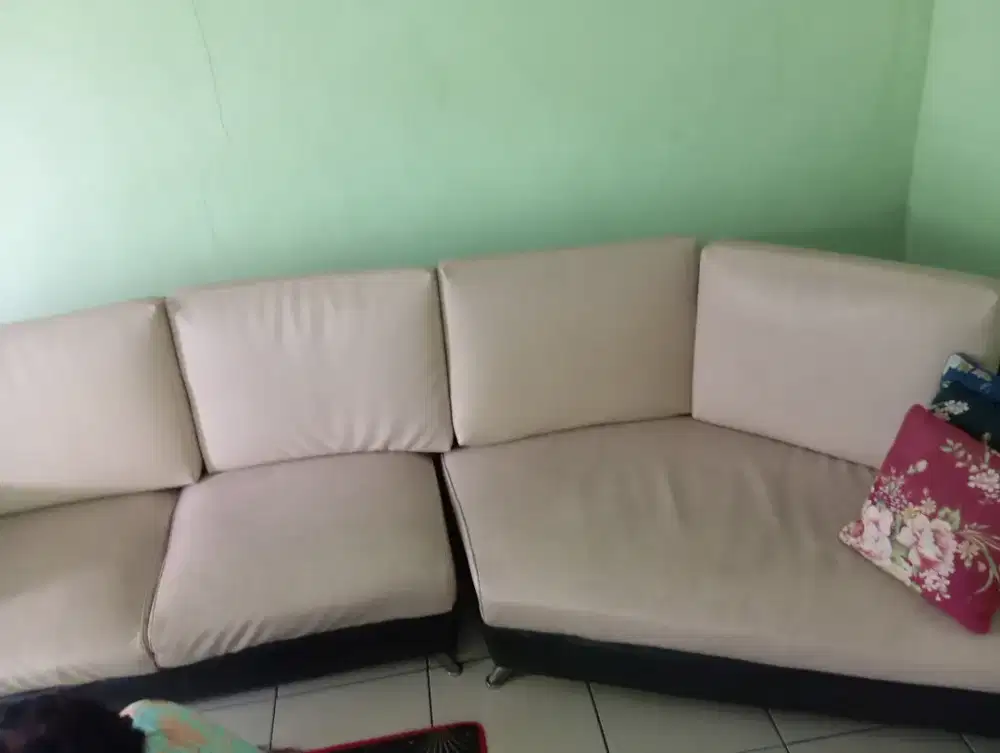 Dijual sofa bekas medan