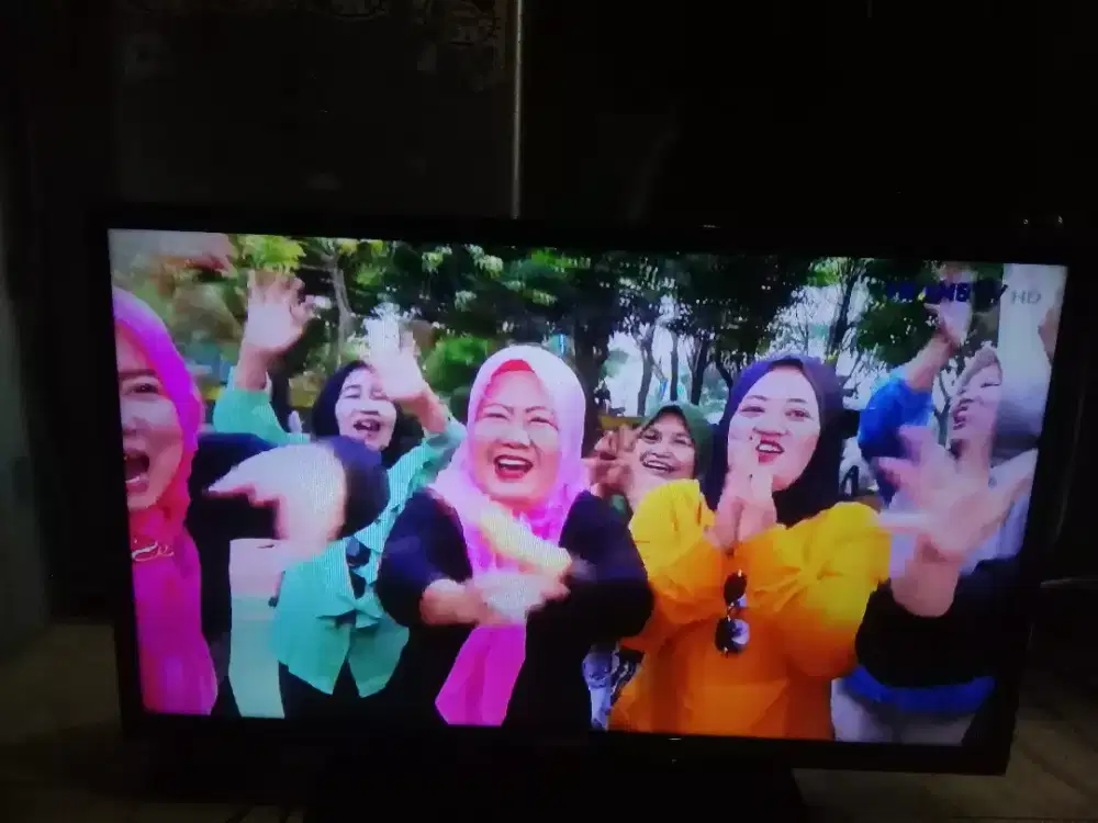 Murah SAMSUNG LED Tv 32 Bagus Mulus GARANSI Plus Bonus