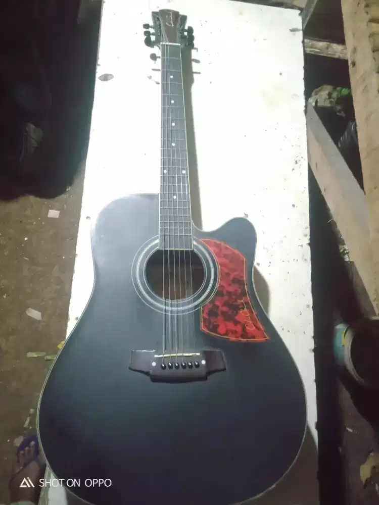 Gitar Akustik 23