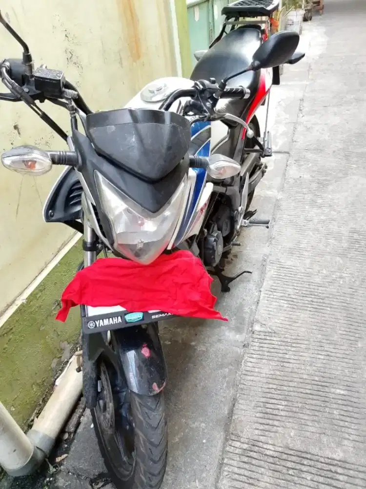 JUAL CEPAT CB150R 2014