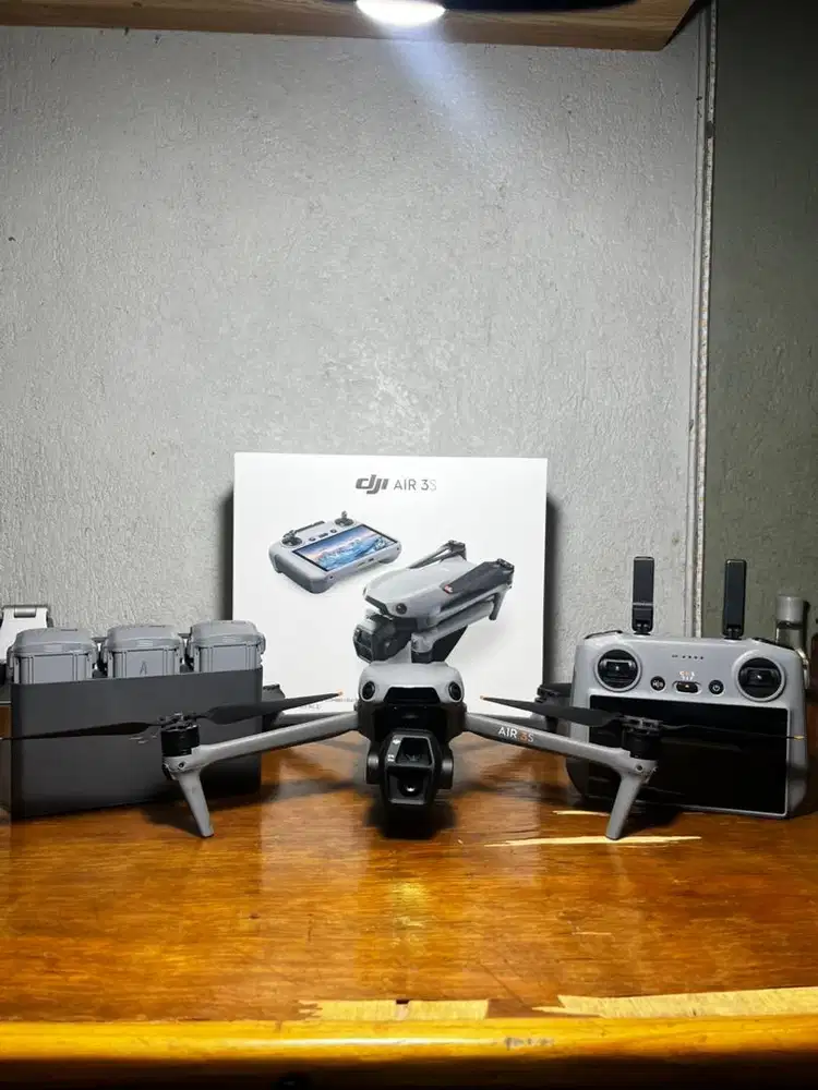 DJI Air 3s Fly More Combo (DJI RC 2)