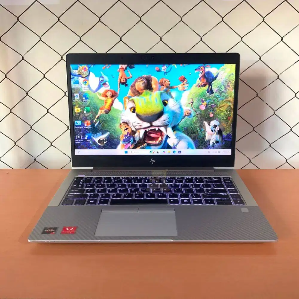 HP EliteBook 745 G6 / Ryzen 7 PRO 3700U / RAM 8GB / SSD 256GB / Radeon