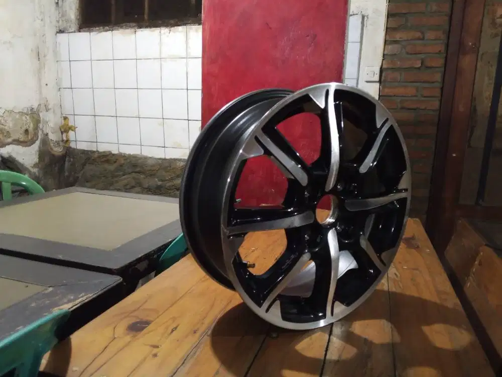 Jual velg Toyota calya original