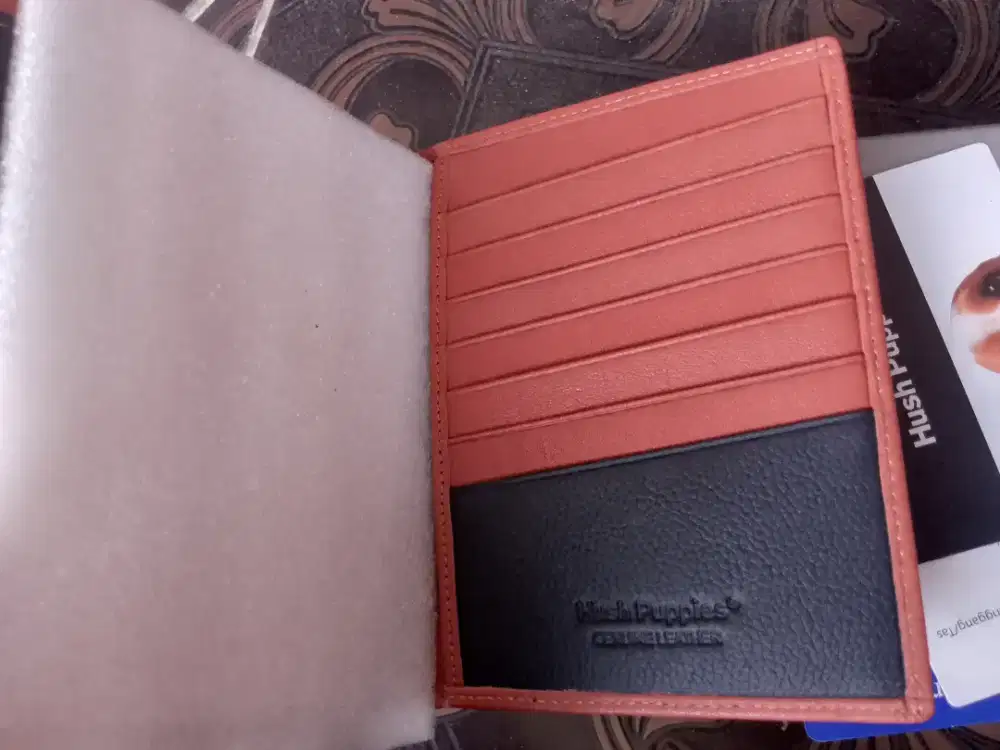Jual dompet kondisi sesuai di gambar