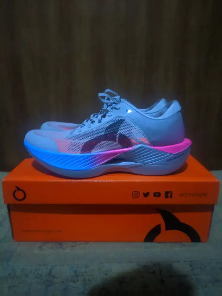 Sepatu Running Ortuseight Solar - Original