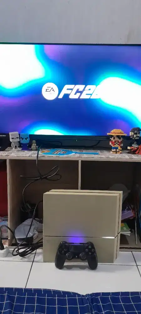 Ps4 Fat 500gb plus 1 stik