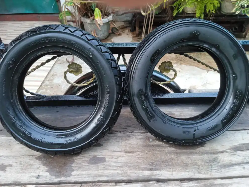 Jual cepat ban vespa swallow 95 persen baru pakai 1 bulan