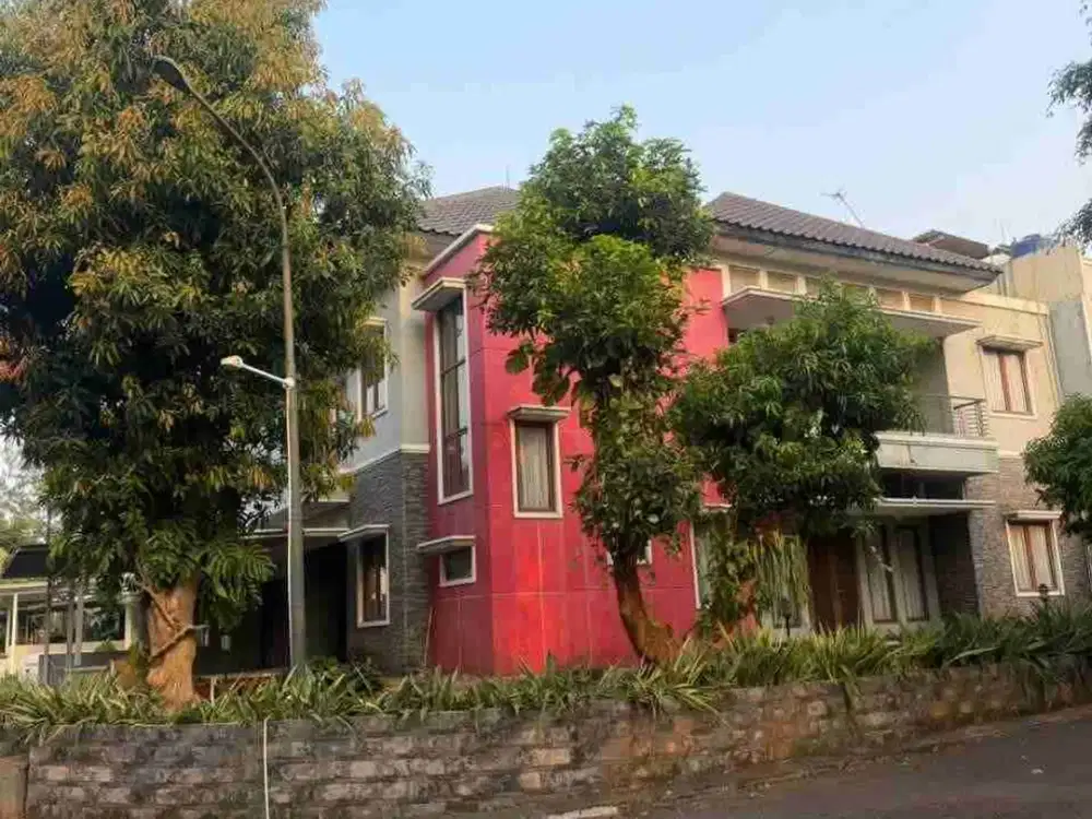 DISEWAKAN Rumah Hook 2 Lantai Semi Furnished Di Legenda Wisata