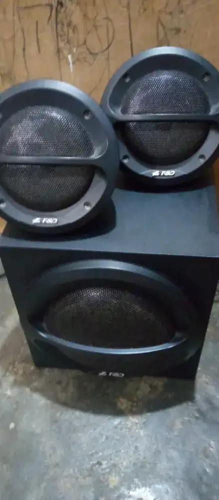 Speaker aktif 2.1 F&D