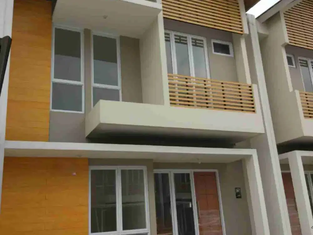 dijual rumah siap huni di citra raya Cikupa cluster aurora