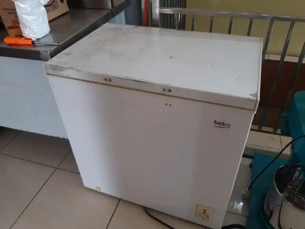 Kulkas frezer dingin