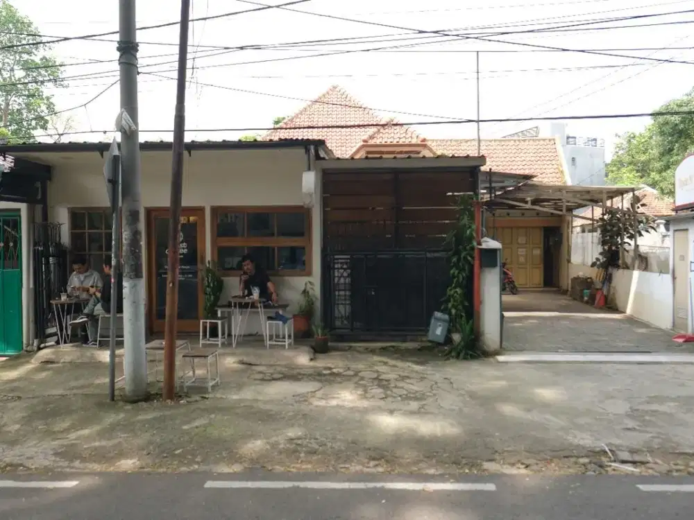 For Sale RUMAH tinggal + tempat usaha  lokasi top sayap riau Supratman