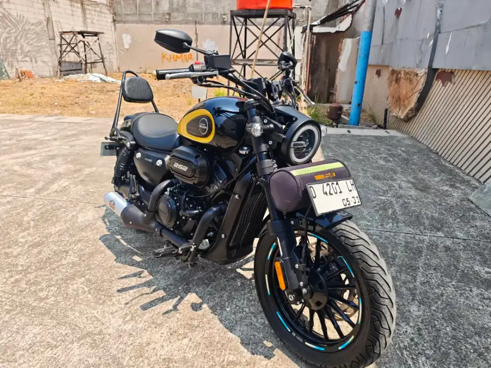 Bs Kredit/TT Keeway Benda V252 SM sport V16 Benelli Patagonian Vtwin