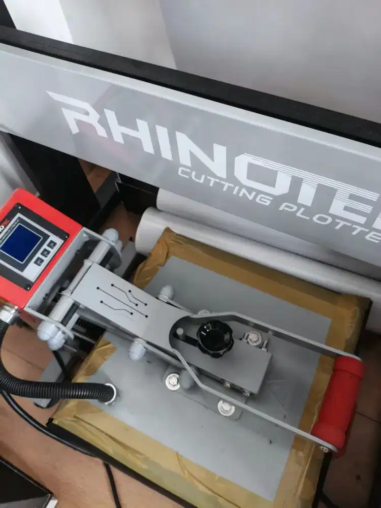 Alat cutting sticker dan press baju rhinotec