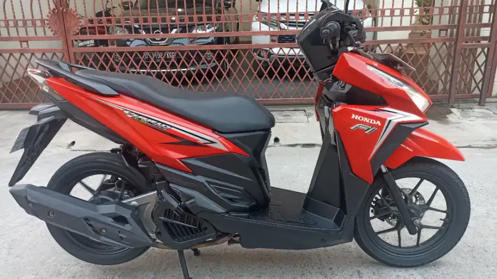 Honda Vario 125 CBS ISS tahun 2016 ( pajak baru 9-2027 ).