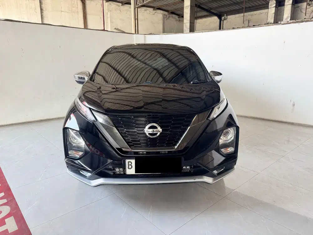 Nissan Livina VL at