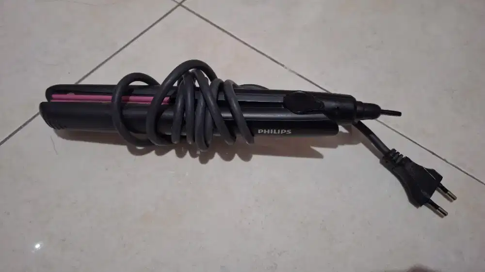 Catokan rambut Philips | Straightener StraightCare Essential