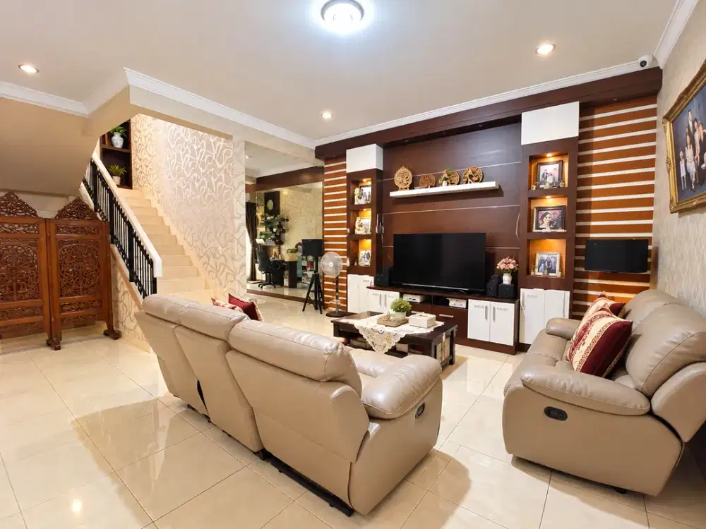 DIJUAL  RUMAH Di CLUSTER SUTERA OLIVIA UTAMA